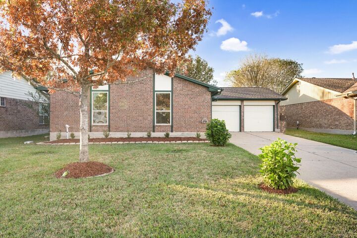Property Photo: 11611 Burlwood Drive TX 77089