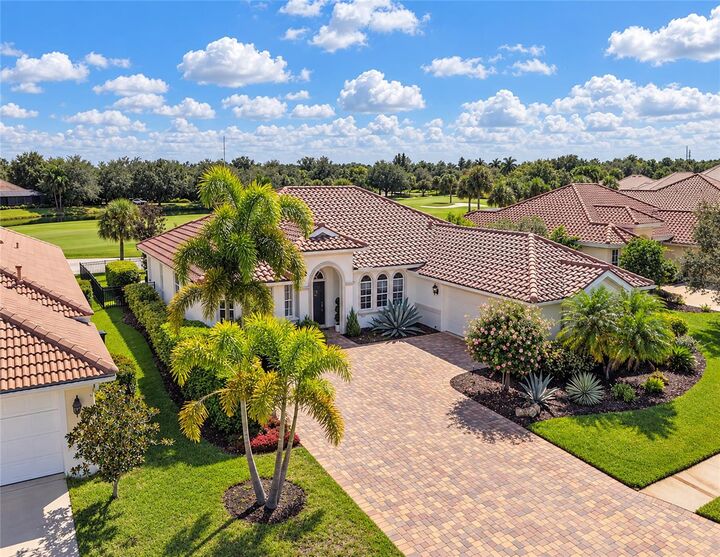 Property Photo: 9719 Discovery Terrace FL 34212