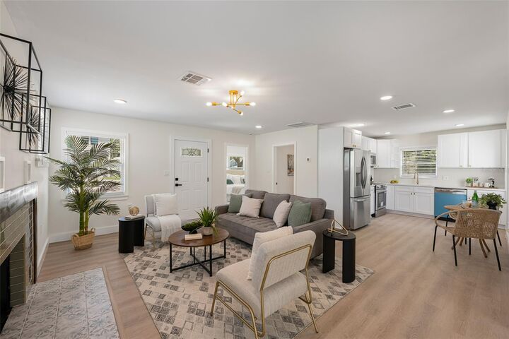 Property Photo: 5224 29th Avenue S FL 33707
