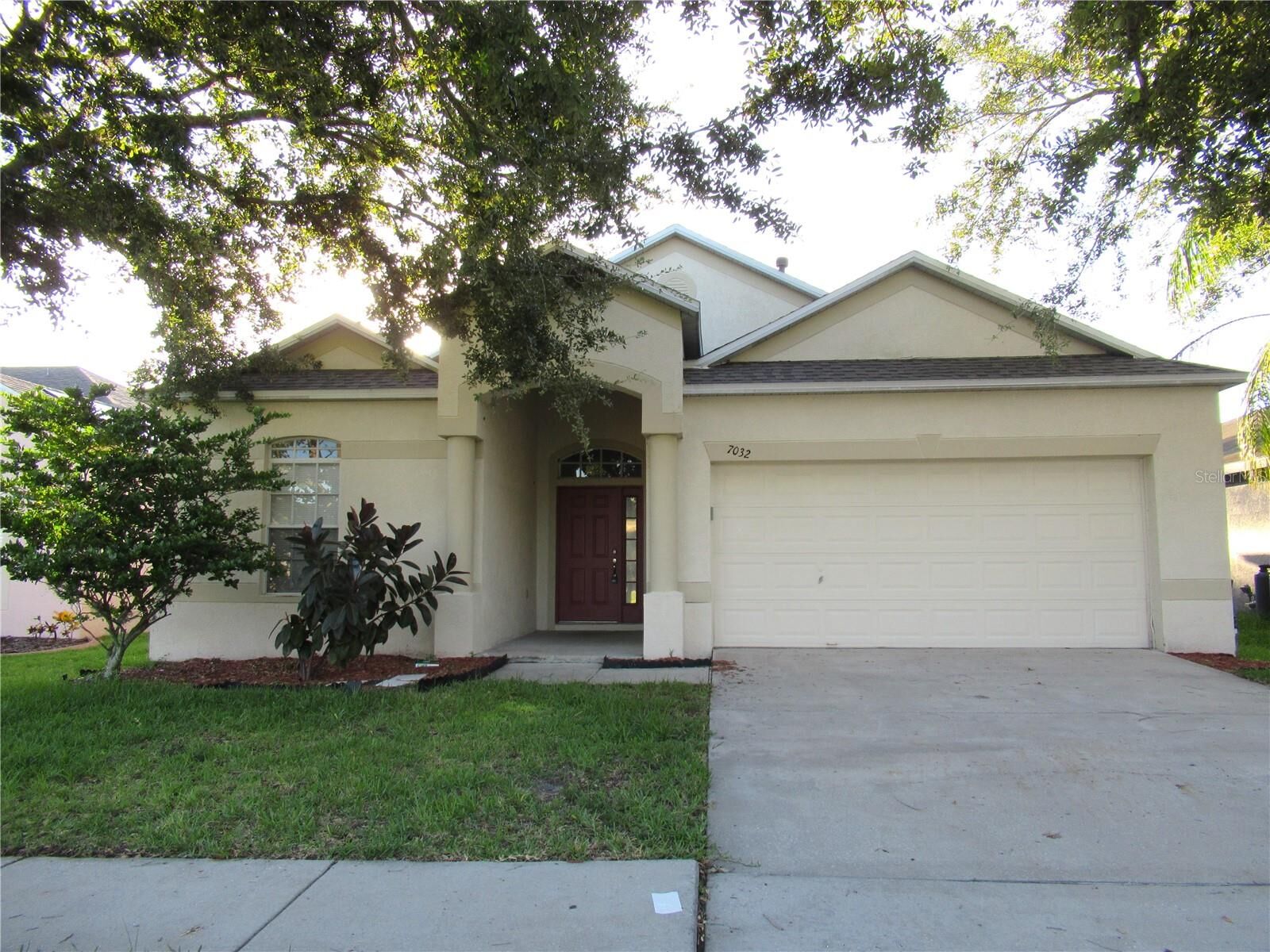 Property Photo: 7032 Monarch Park Drive FL 33572