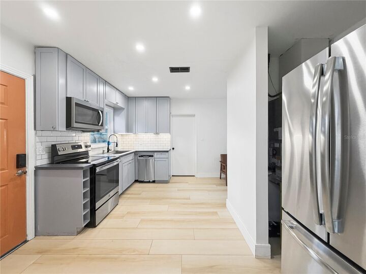 Property Photo: 5021 9th Avenue S FL 33707
