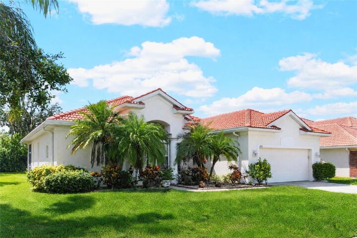 Property Photo:  4616 62nd Avenue E  FL 34203 
