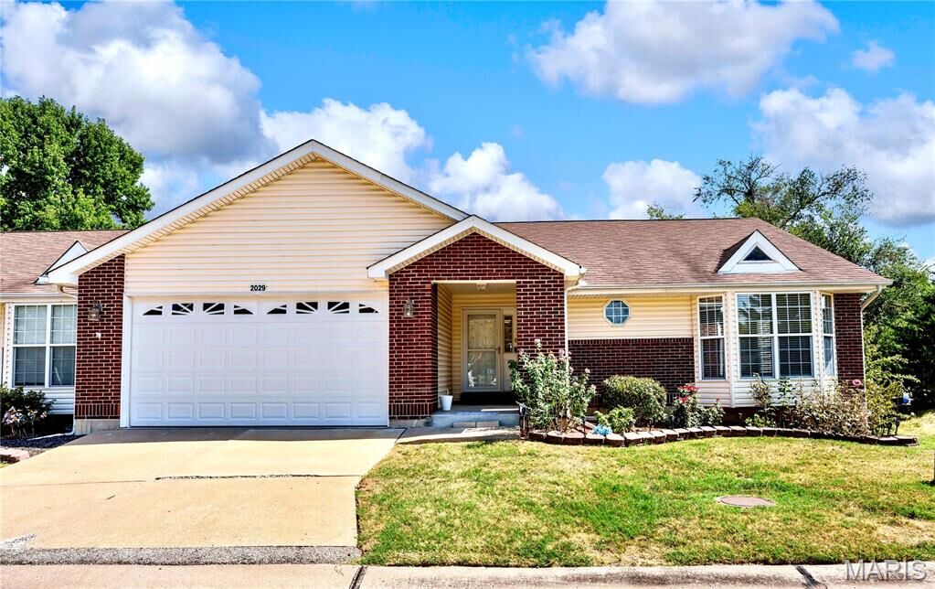 Property Photo:  2029 Chapel Hill Crossing  MO 63376 