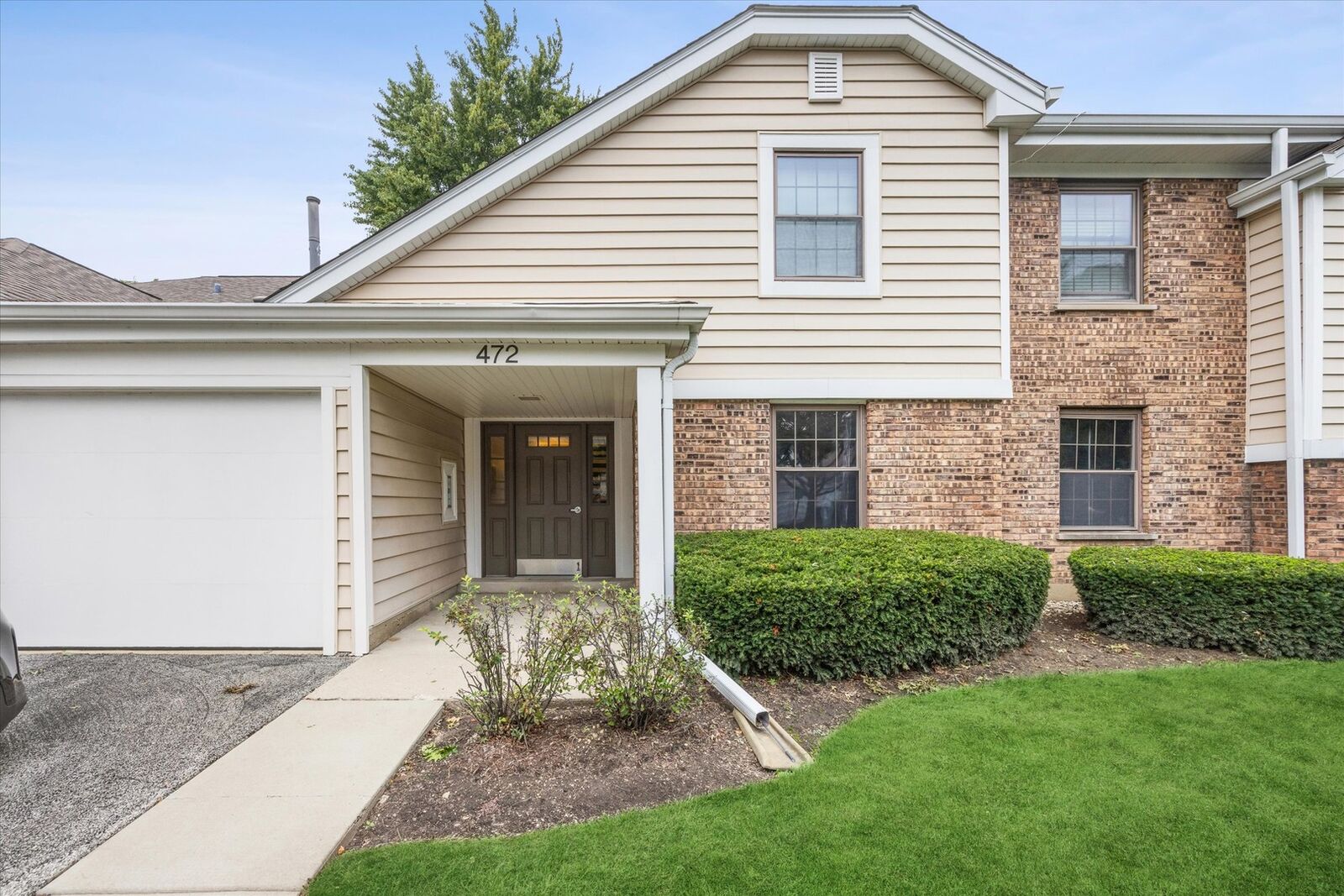 Property Photo: 472 Lambert Drive D1 IL 60193