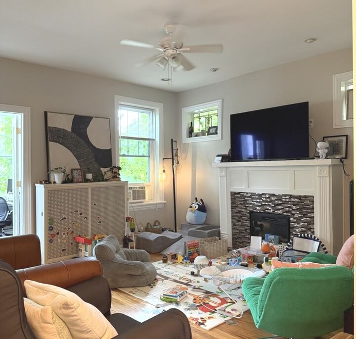 Property Photo: 3039 W Wilson Avenue 2 IL 60625