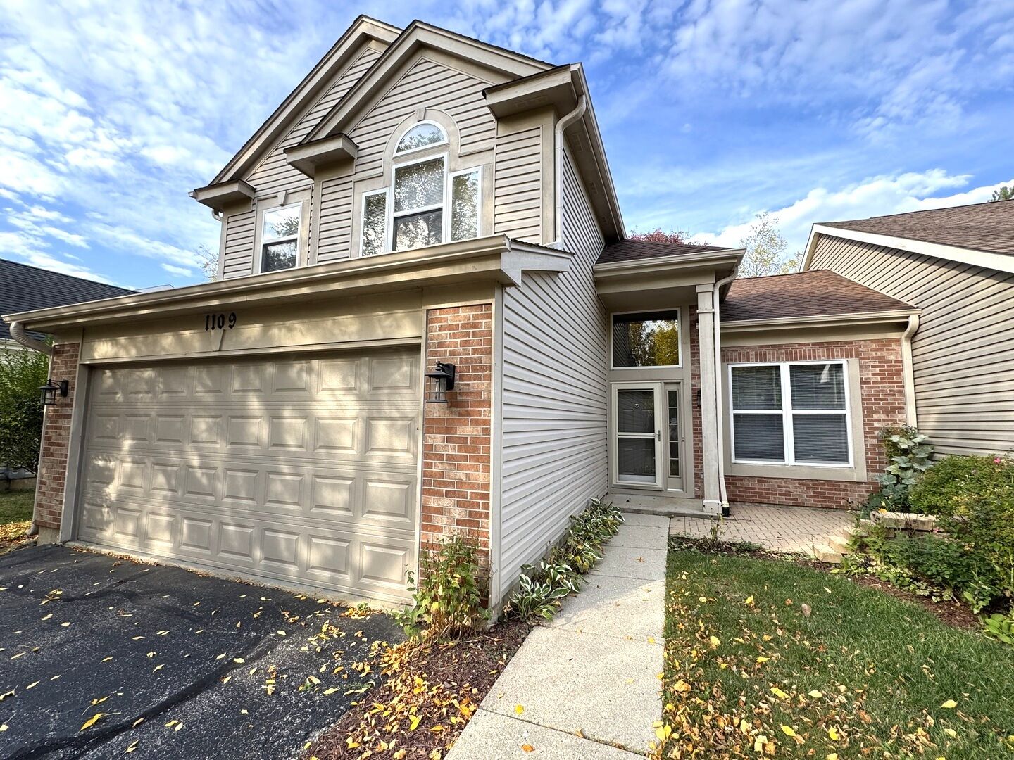 Property Photo:  1109 Blackburn Drive  IL 60030 