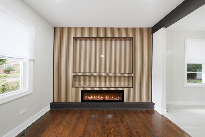 Property Photo: 8506 S Euclid Avenue IL 60617
