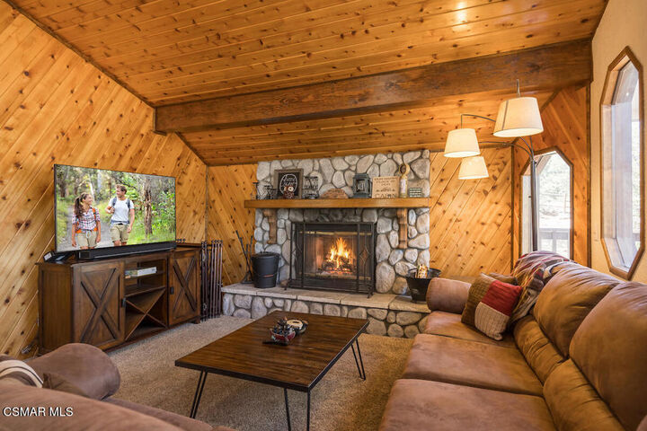 Property Photo: 819 Cameron Drive CA 92315