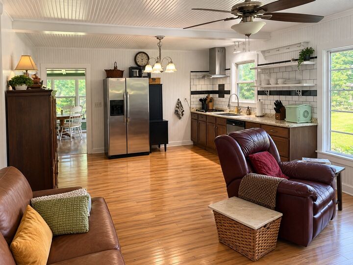 Property Photo: 806 Case Rd TN 38477