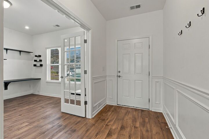Property Photo:  497 Buddy Dr  TN 38401 
