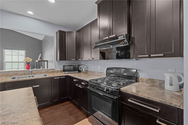 Property Photo:  9837 Gabriels Way  OH 44060 