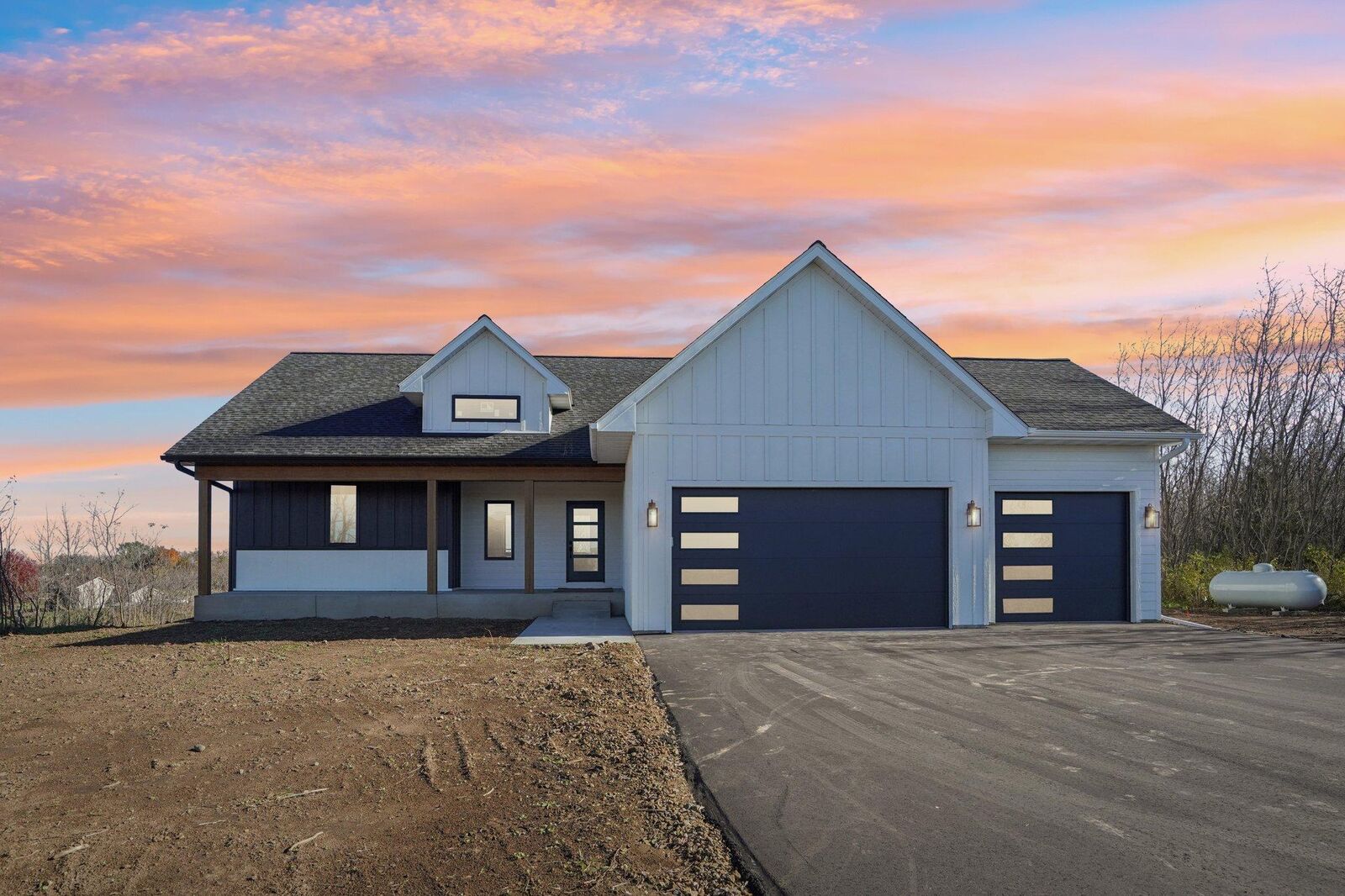 Property Photo: 18866 Silo Court MN 55074