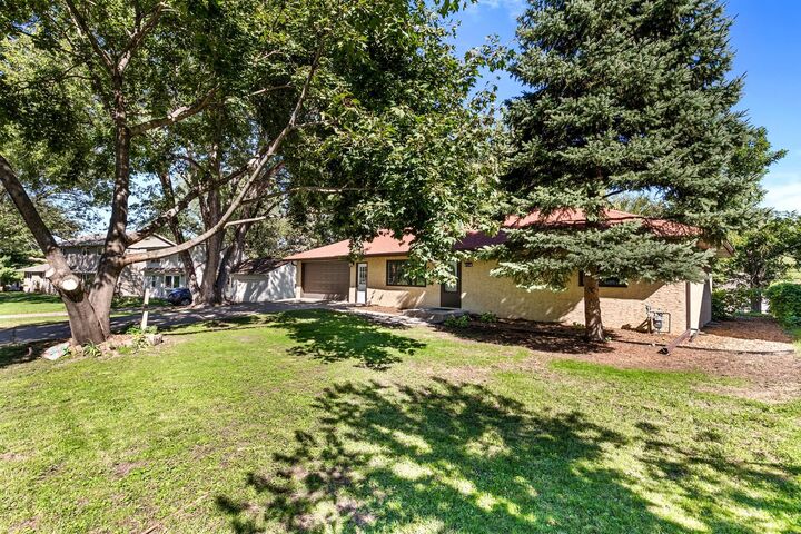 Property Photo: 2566 Beacon Street MN 55113