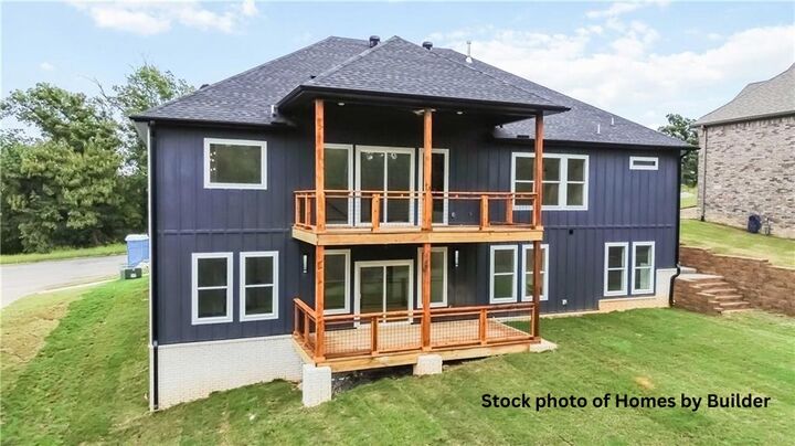 Property Photo: 1903 NE Chaucer Street AR 72712