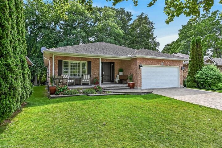 Property Photo:  225 Dover Avenue  ON N0A 1N4 