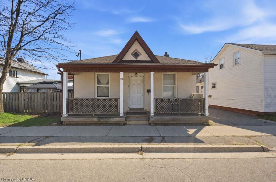 Property Photo: 103 Queen Street ON N3T 3C1
