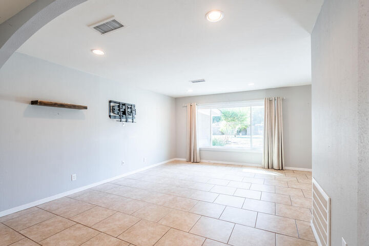 Property Photo:  2005 Douglas Ave  TX 79701 
