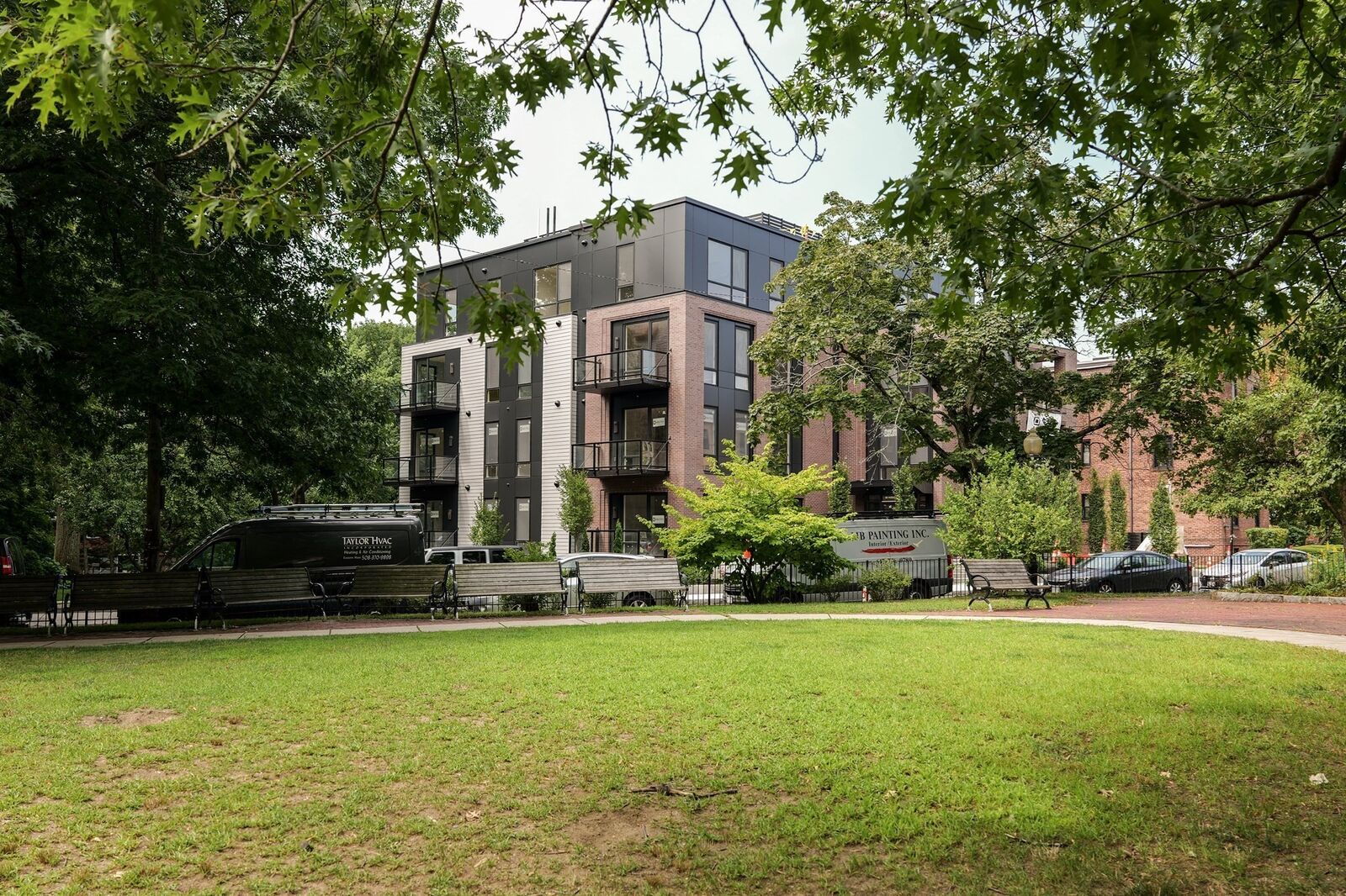 Property Photo:  80 Vernon Street 2A  MA 02446 