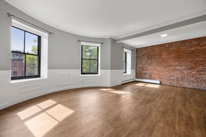 Property Photo: 28 Worcester Square 4 MA 02118