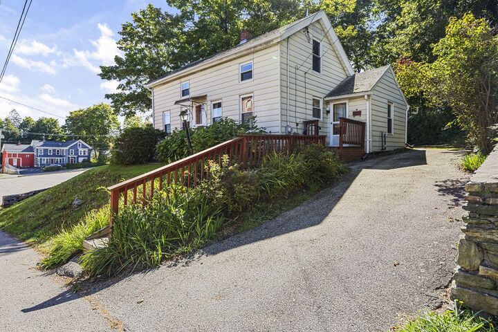 Property Photo:  11 Prospect St  MA 01562 
