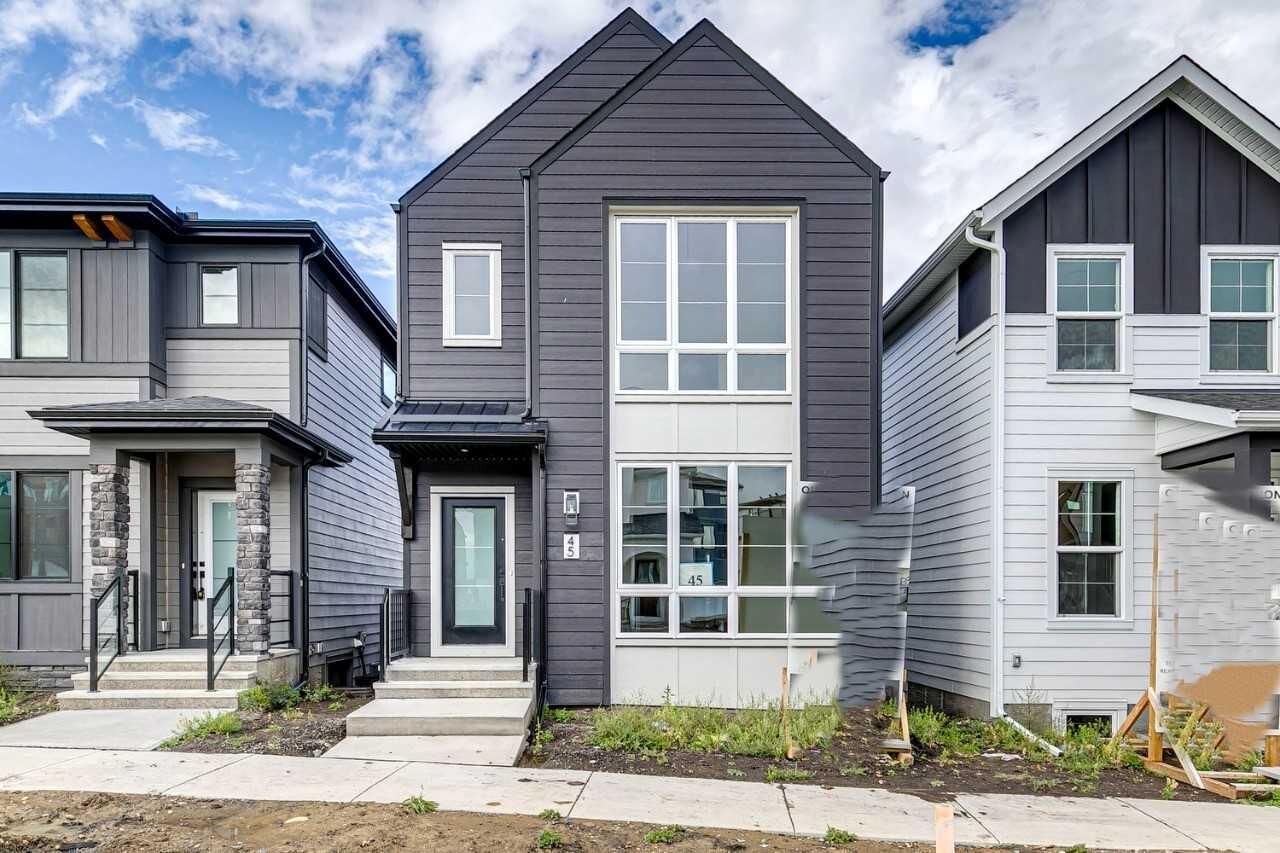 Property Photo:  45 Bluerock Hill SW  AB T2Y 0V7 