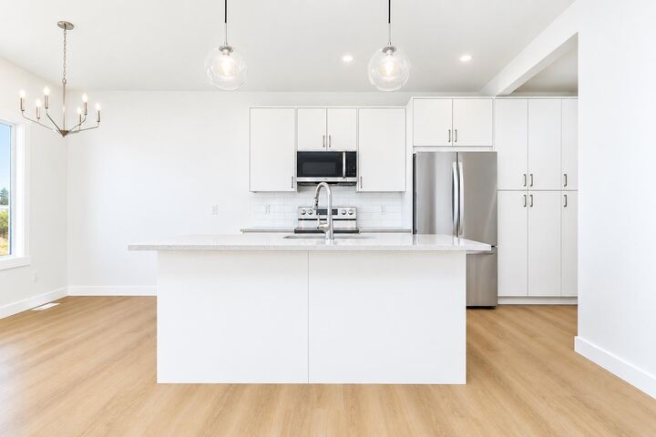 Property Photo: 114 Norseman Close AB T4G 0G5