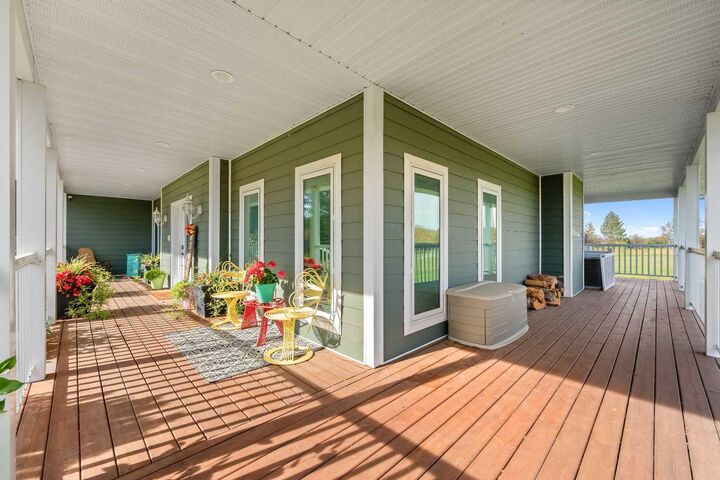 Property Photo:  5009 50 Street  AB T0B 4G0 
