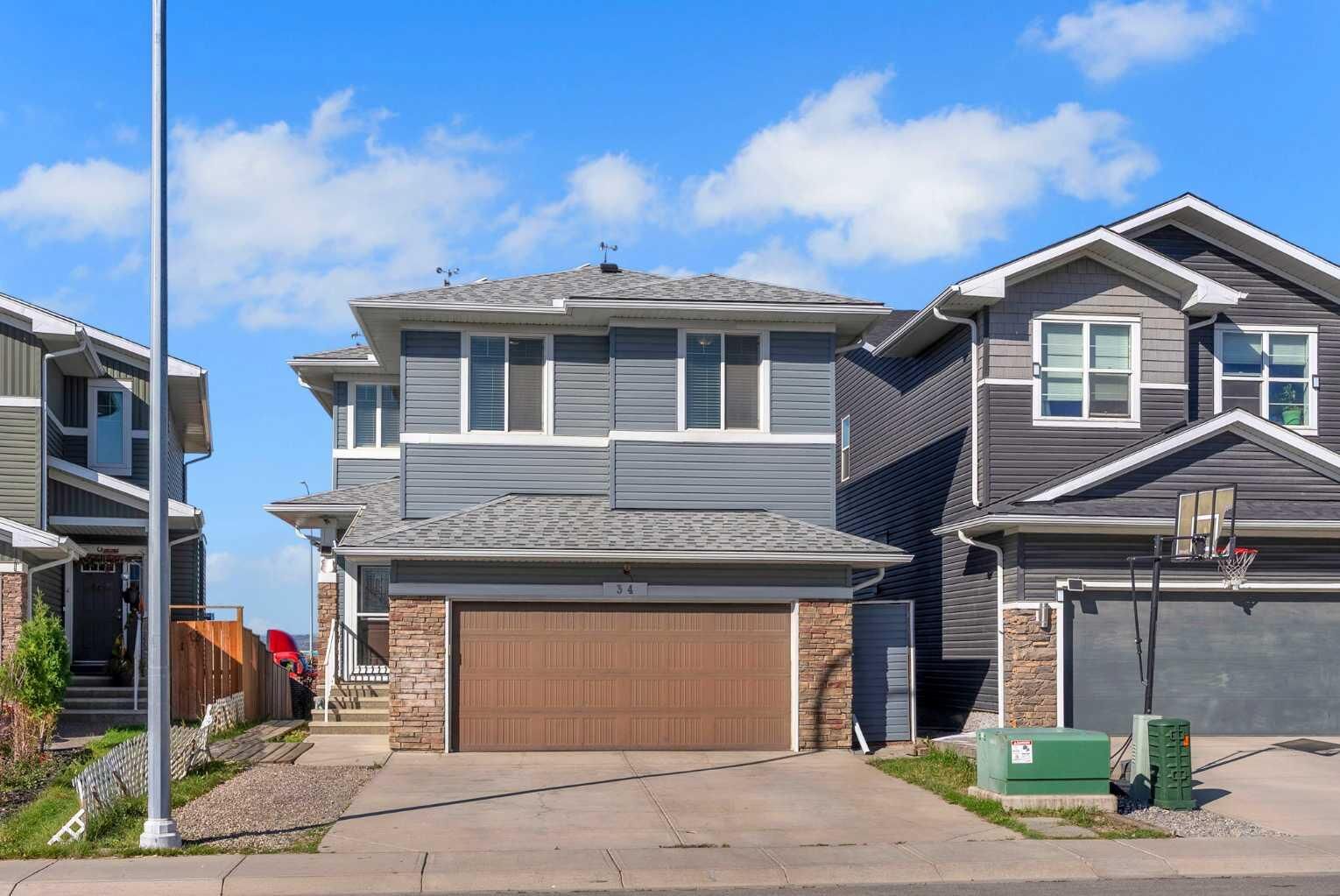 Property Photo:  34 Redstone Cove NE  AB T3N 0N1 