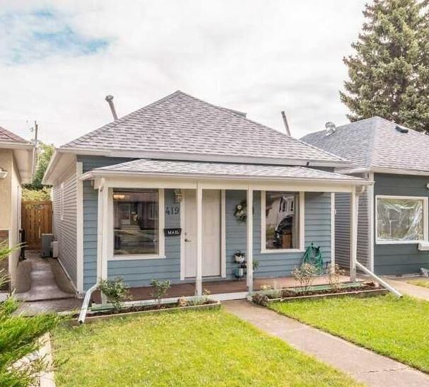 Property Photo: 419 12B Street N AB T1H 2L3