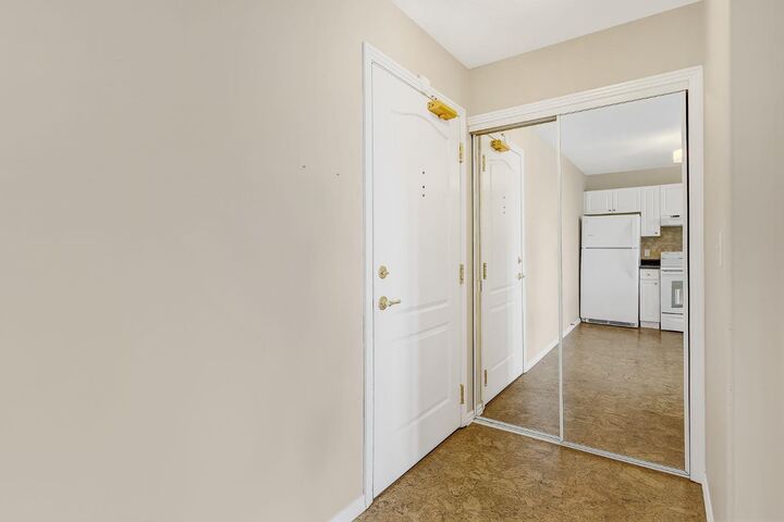 Property Photo: 9111 104 Avenue 314 AB T8X 1K7
