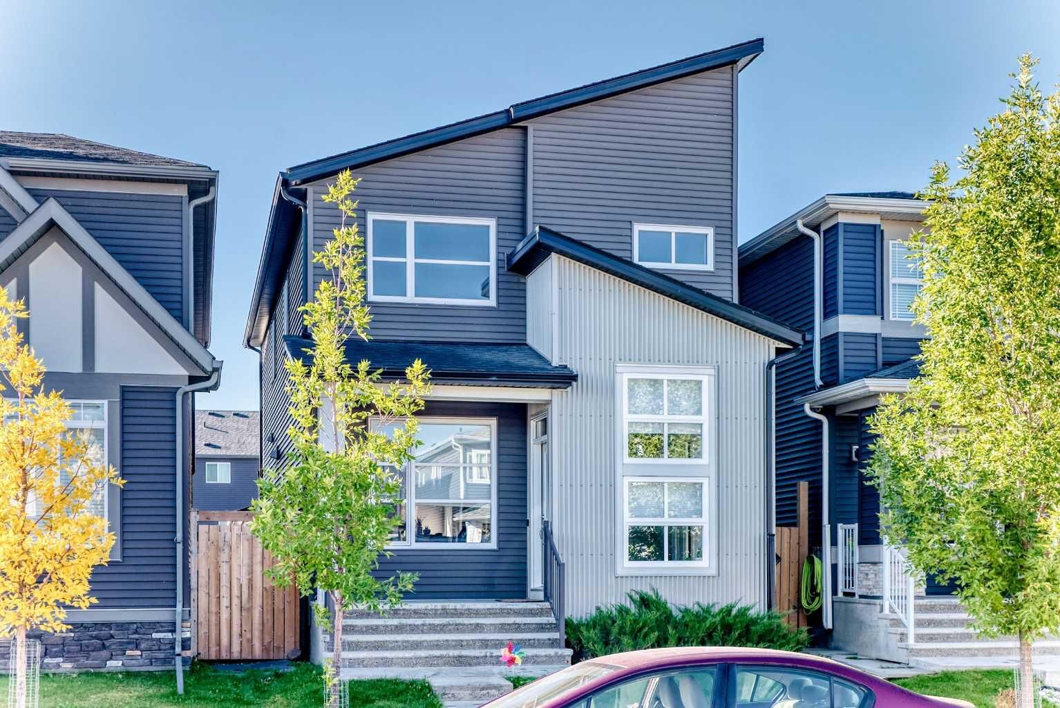 Property Photo:  528 Belmont Heath SW  AB T2X 4H2 