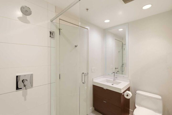 Property Photo:  222 Riverfront Avenue SW 544  AB T2P 0X2 