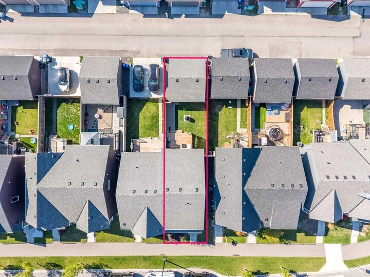 Property Photo:  161 Highview Gate SE  AB T4A 3L6 