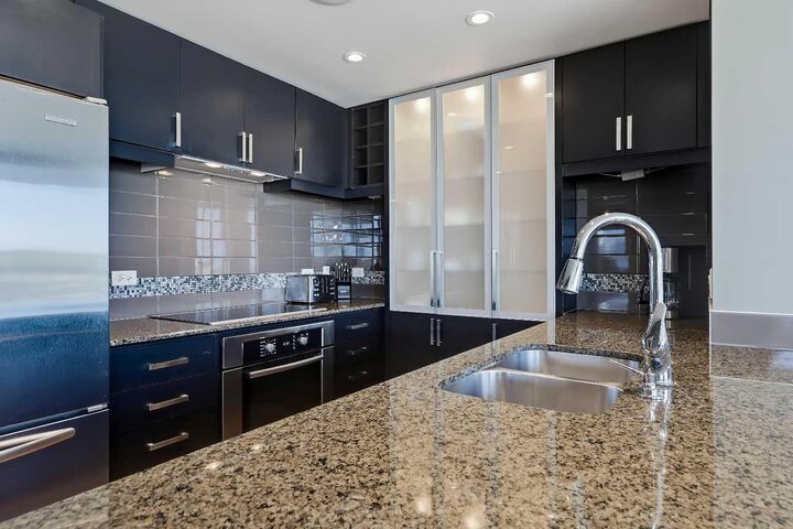 Property Photo:  888 4 Avenue SW 1604  AB T2P 0V2 