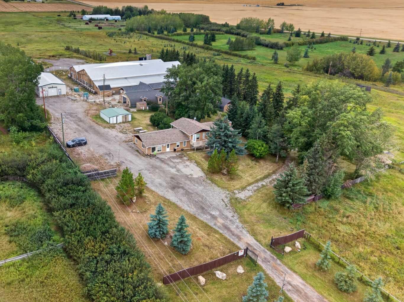 Property Photo: 273209 Range Road 20 AB T4H 4P2