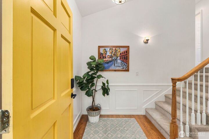 Property Photo: 5622 46th Avenue SW WA 98136