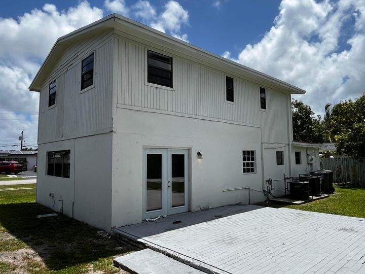 Property Photo:  5163 Marion Place  FL 33407 