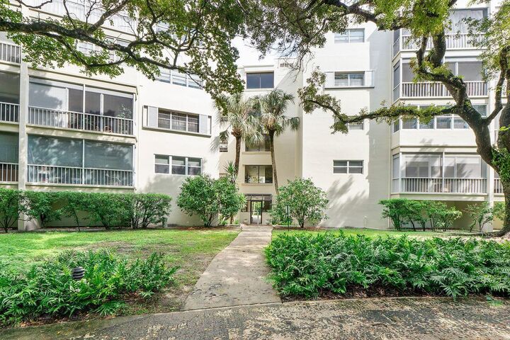 Property Photo:  6731 Cypress Road 205  FL 33317 
