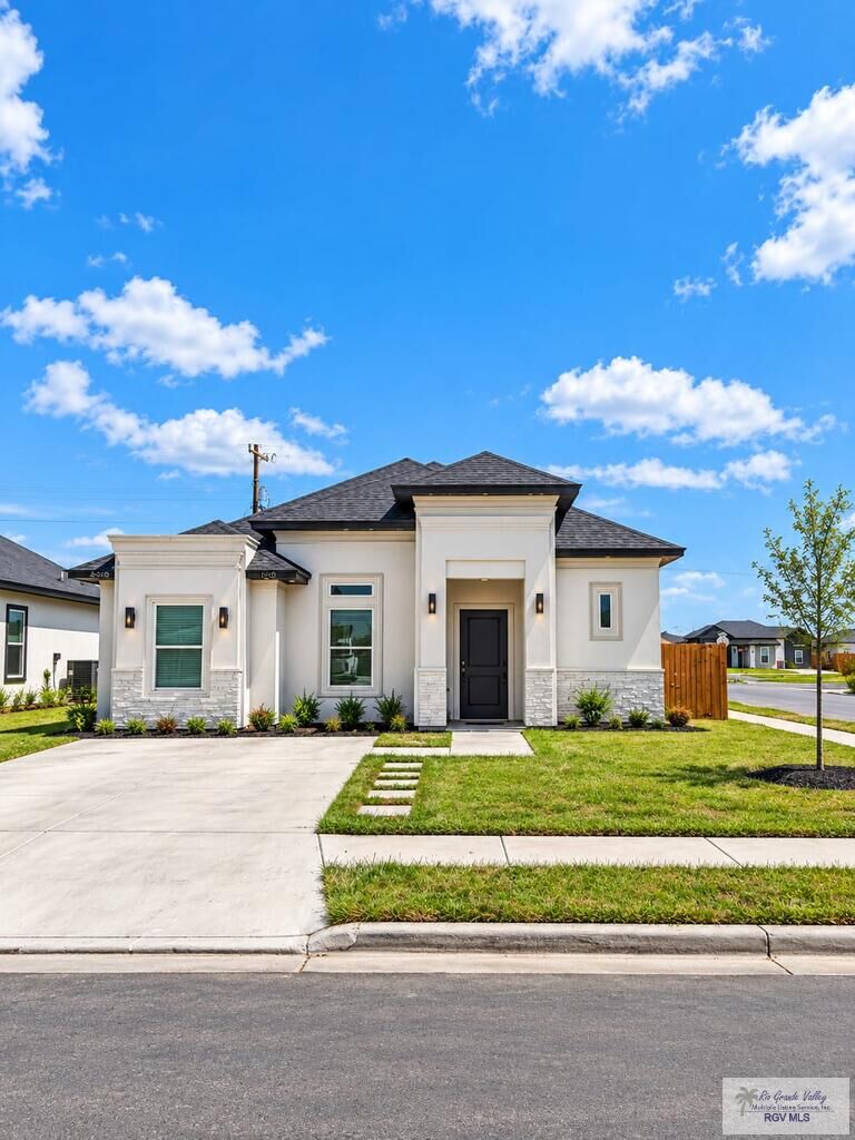 Property Photo: 6100 Dakota Garden Cir TX 78521