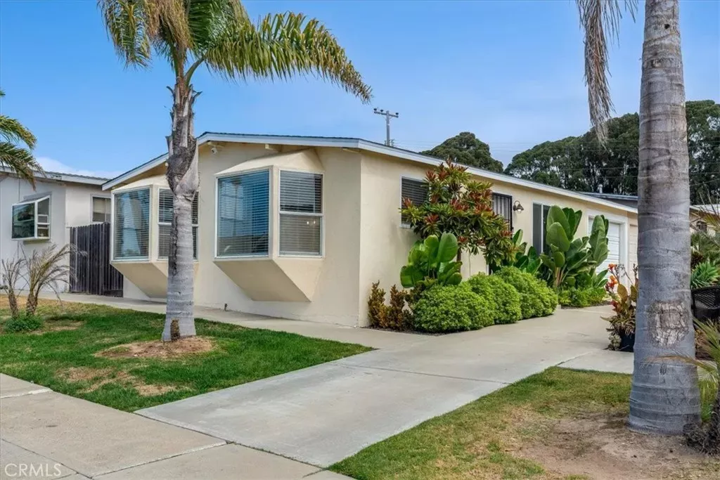 Property Photo:  1341 Dewey  CA 93445 