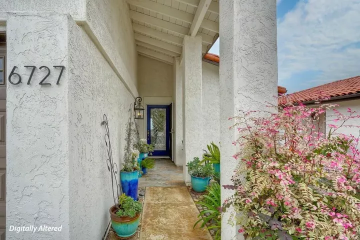 Property Photo: 6727 Russelia Ct CA 92011