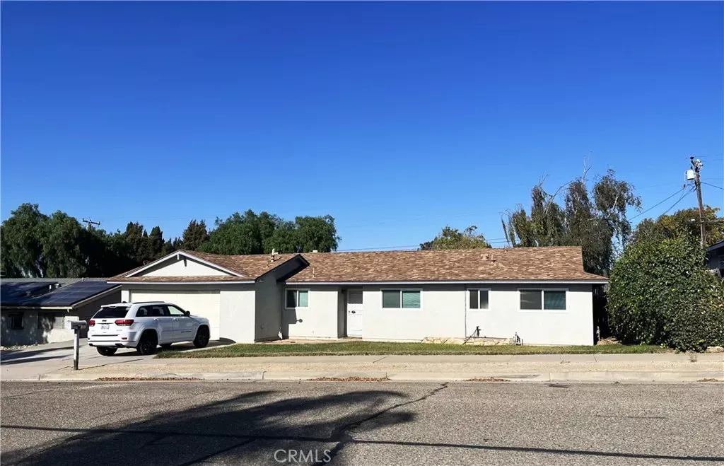 Property Photo:  1337 Mira Flores Drive  CA 93455 