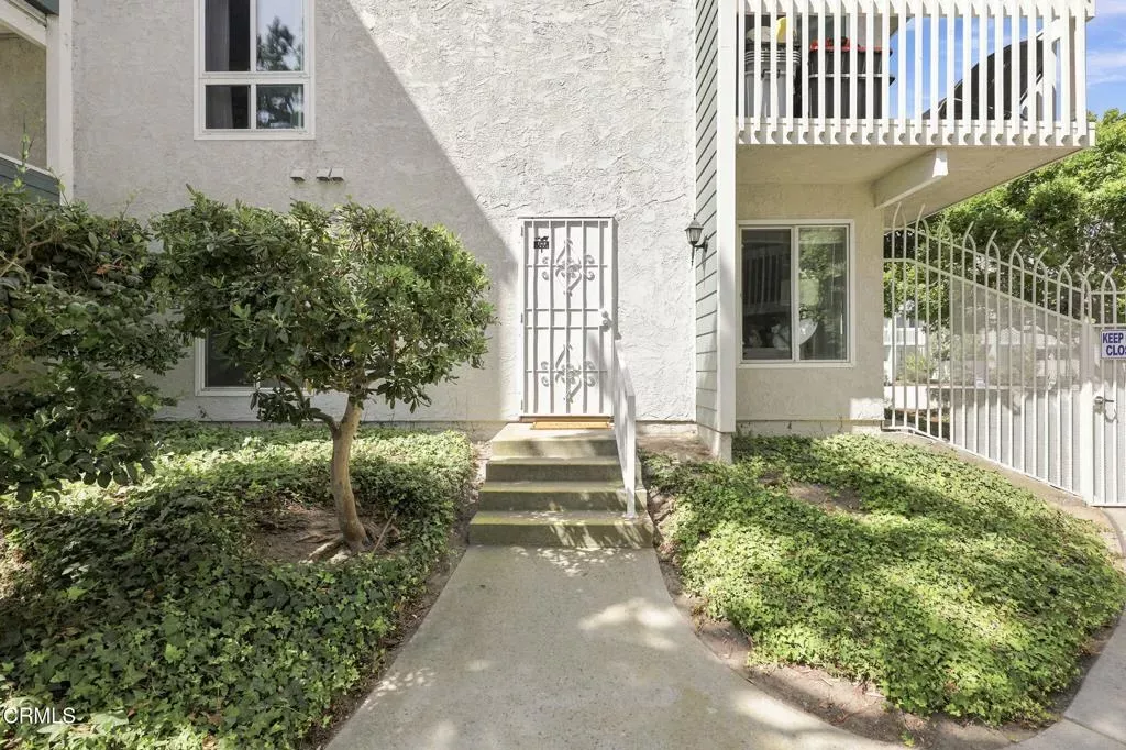 Property Photo:  229 S Ventura Road 108  CA 93041 