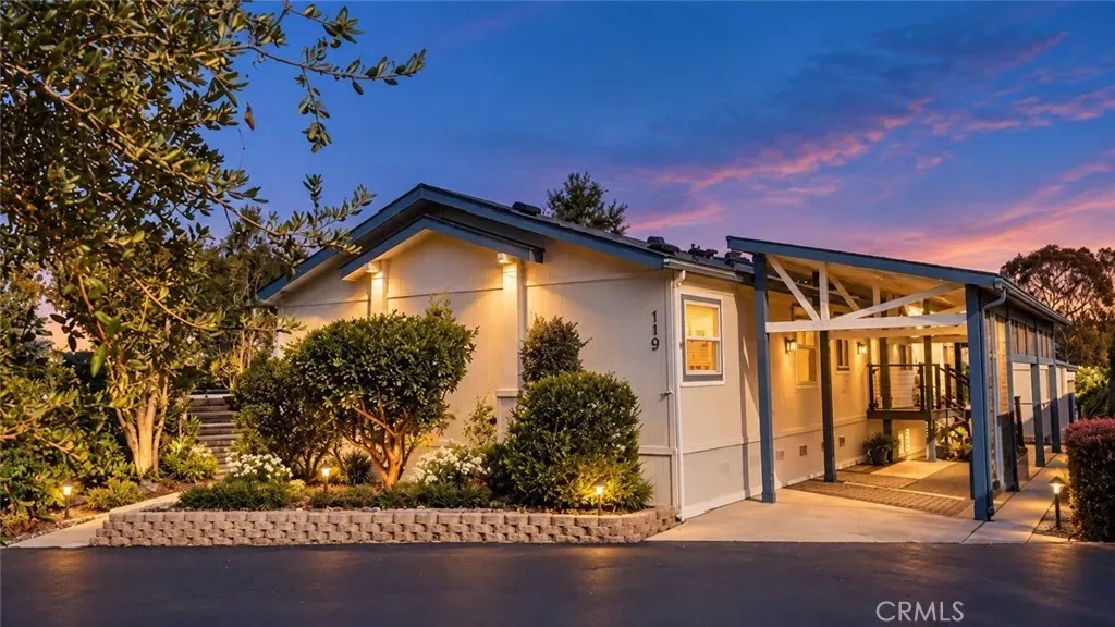 Property Photo:  119 Country Club  CA 93424 