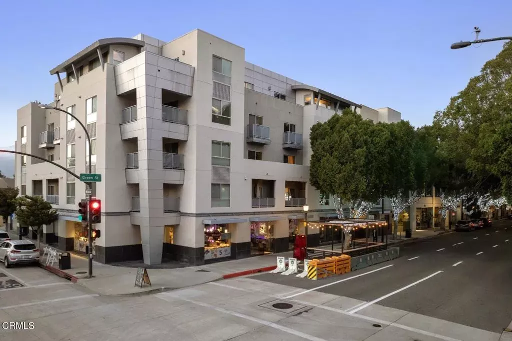 Property Photo:  159 W Green Street 407A  CA 91105 