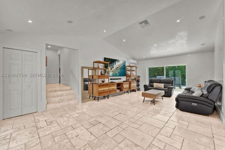 Property Photo: 11464 SW 100th Ter FL 33176