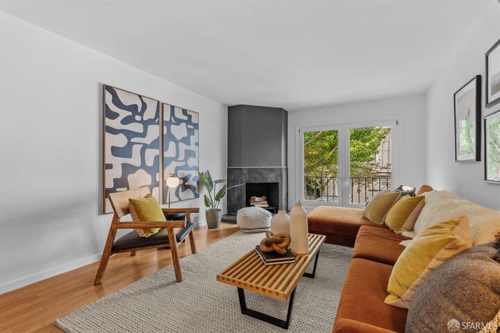 Property Photo:  50 Collingwood Street  CA 94114 