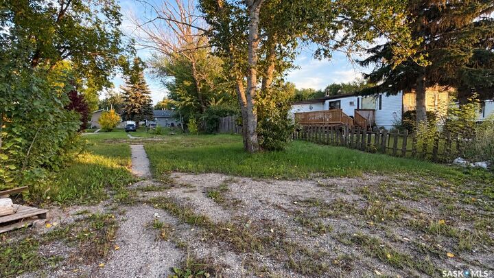 Property Photo:  304 McGregor Street  SK S0G 1A0 