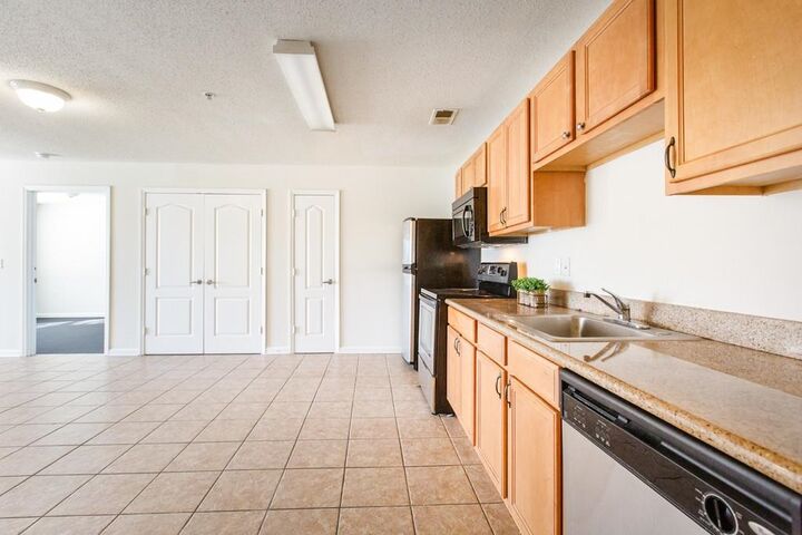 Property Photo: 3000 S Adams Street 213 FL 32301