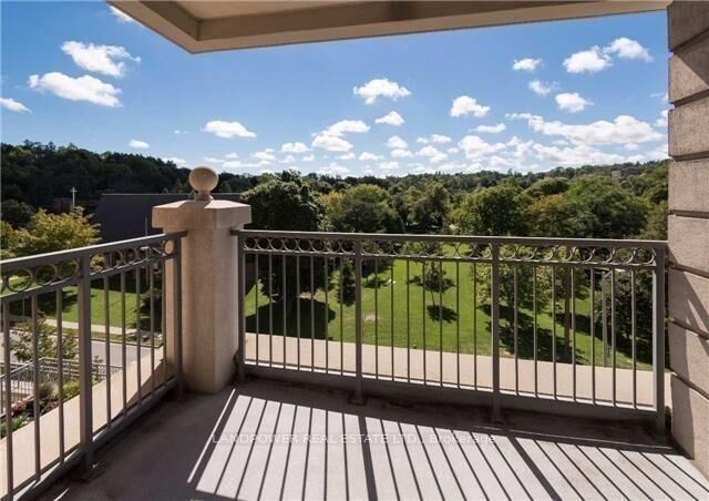 Property Photo:  10 Old York Mills Road 404  ON M2P 2G9 